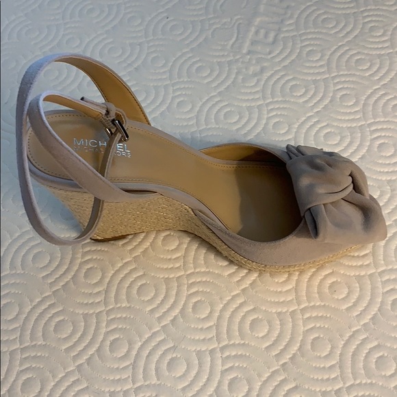 Michael Kors Dove Grey Wedges - Picture 4 of 9